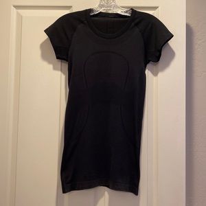 Lululemon swifty tech short sleeve black ladies t shirt